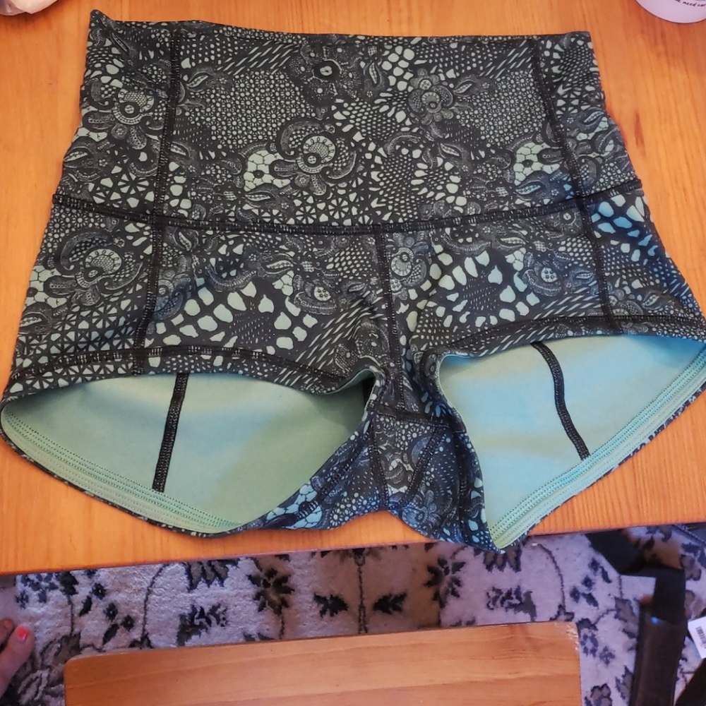 Green floral print Lululemon Boogie Shorts
